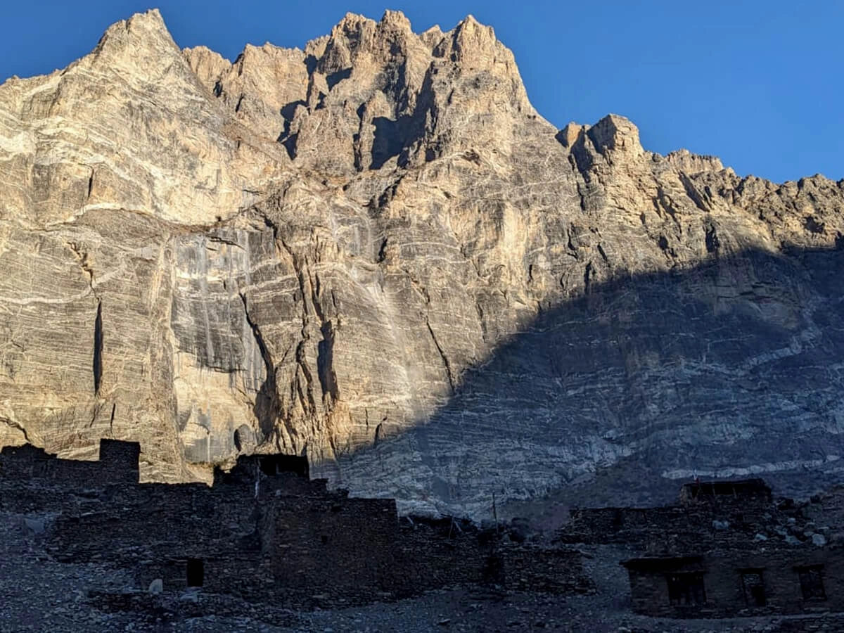 Nar Phu Valley Trek via Kang La Pass - 11 Days